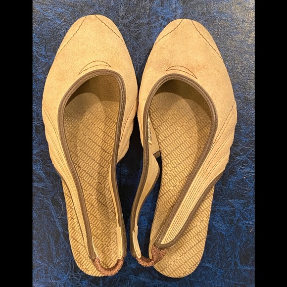 Women’s Puma slingback shoes